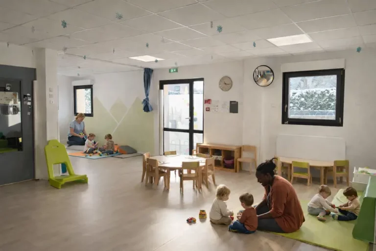 Salle de vie de la crèche de Bry-sur-Marne centre-ville